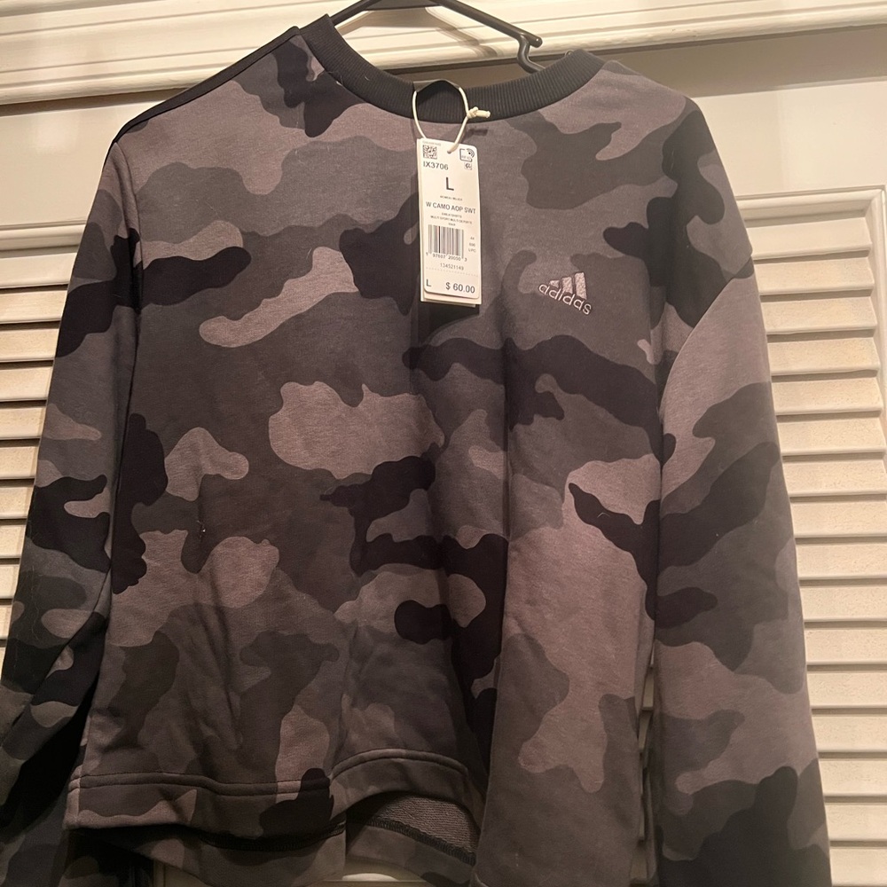 NWT Adidas Camo Crew Neck Crop Sweatshirt